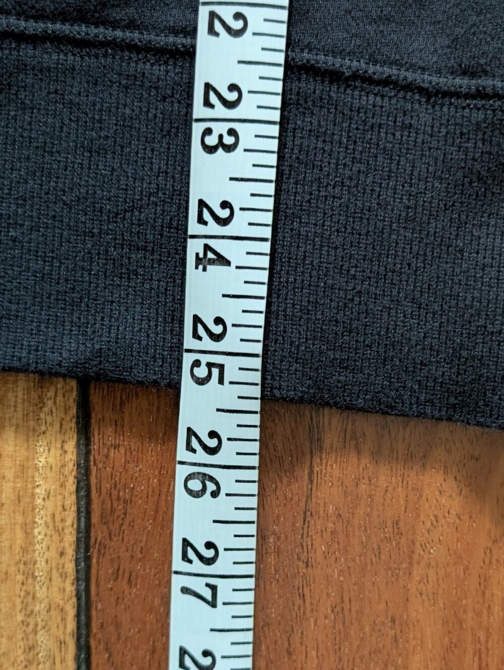 Uniqlo x KAWS Sesame Street Crewneck (M) - Picture 7 of 7
